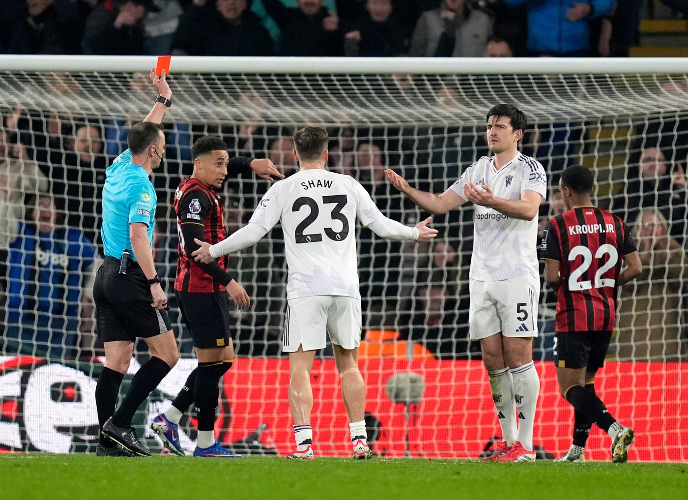 Fernandes stars again for Man United but Bournemouth worth a point in 2-2 scrap | iNFOnews.ca Fernandes stars again for Man United but Bournemouth worth a point in 2-2 scrap | iNFOnews.ca