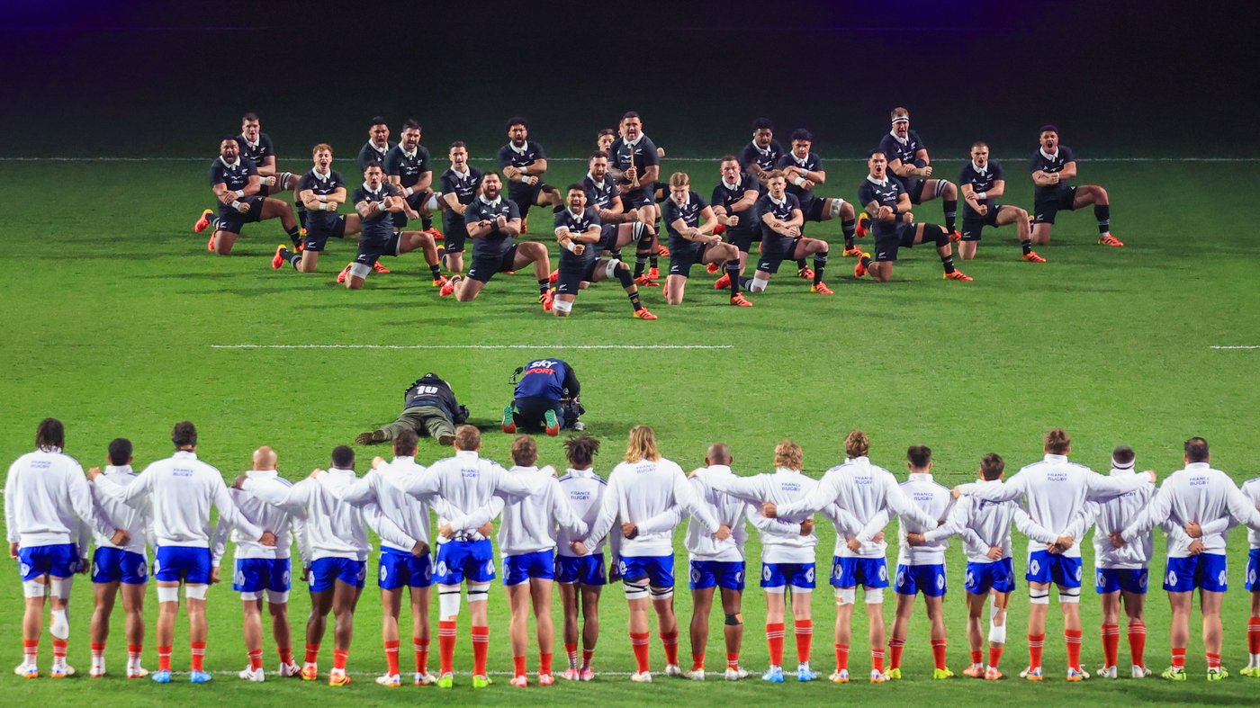 Injury-hit Wallabies turn to rookie Declan Meredith at flyhalf for test against France | iNFOnews.ca Injury-hit Wallabies turn to rookie Declan Meredith at flyhalf for test against France | iNFOnews.ca