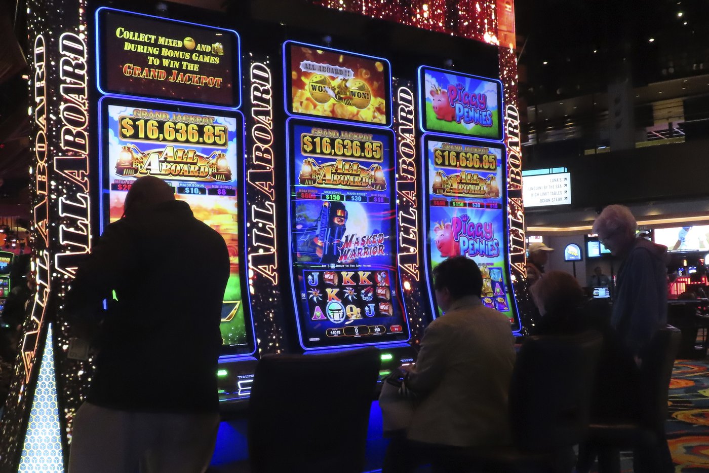 Ex-regulator wants better protection for young adult gamblers, including uniform betting age | iNFOnews.ca