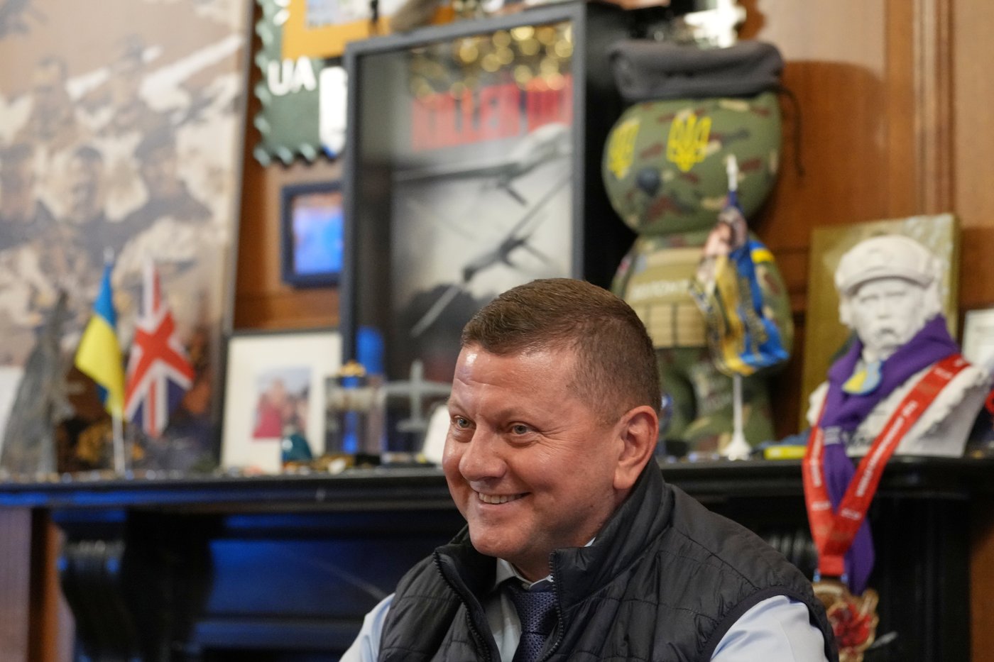 Former army chief seen as Zelenskyy's top rival reveals to AP a rift between them | iNFOnews.ca Former army chief seen as Zelenskyy's top rival reveals to AP a rift between them | iNFOnews.ca