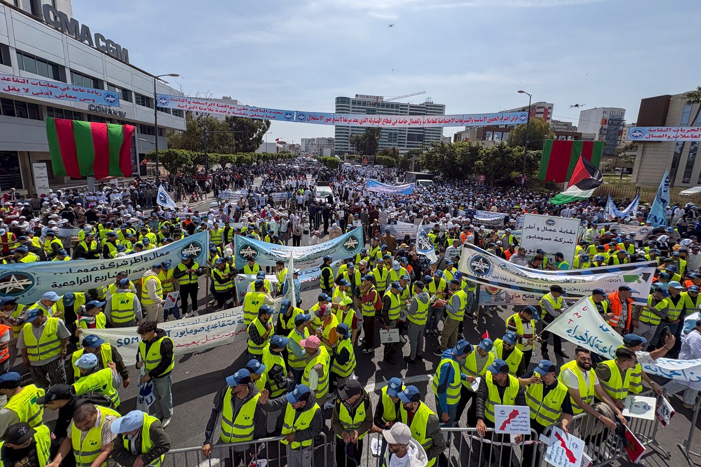 Workers around the world demonstrate on May Day, in photos | iNFOnews.ca