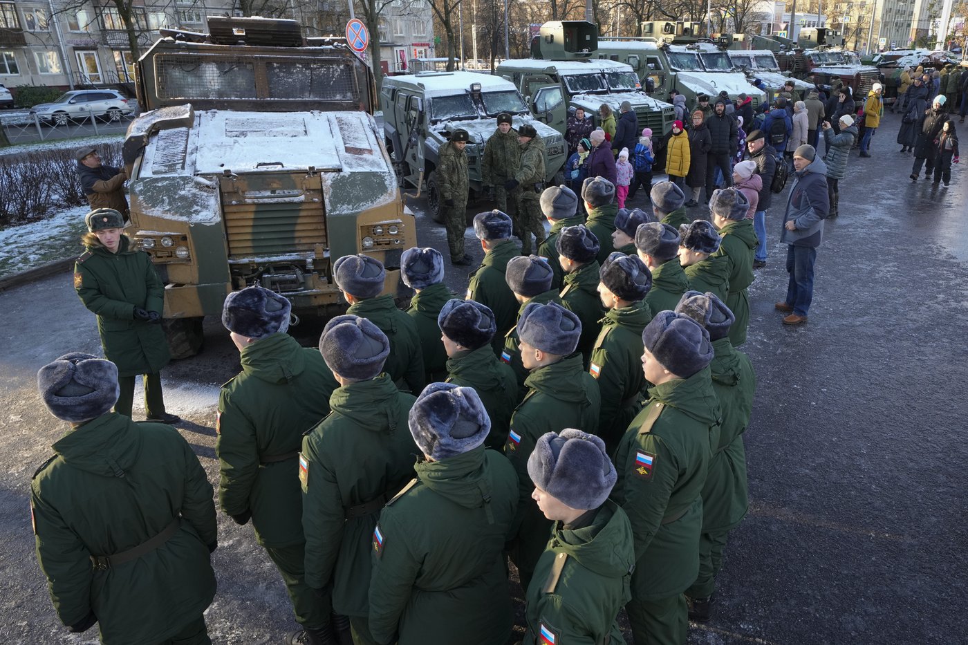 North Korean troops in Russia are shelled by Ukrainian forces, an official says | iNFOnews.ca