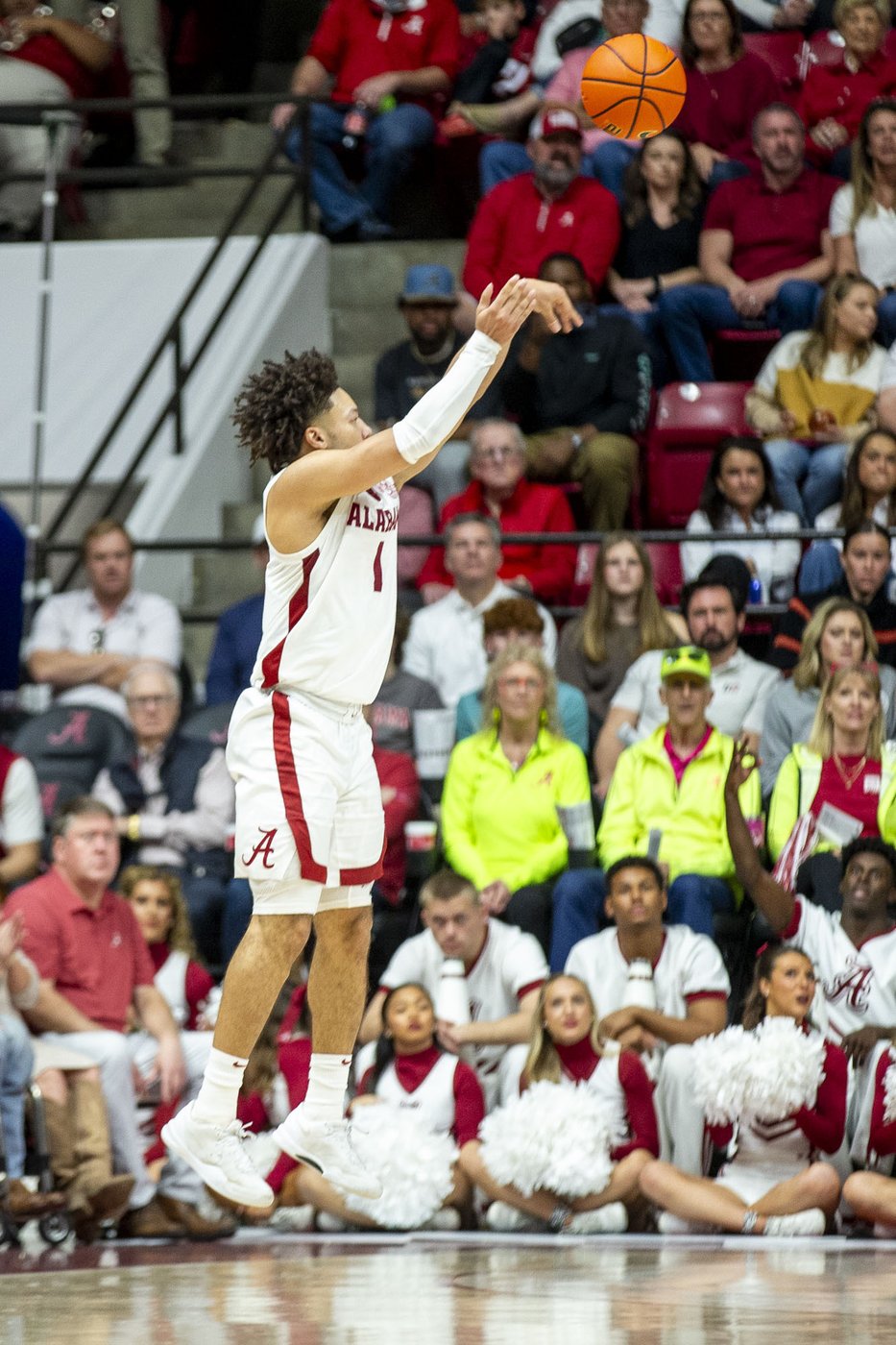 No. 4 Alabama extends winning streak to 5 games with a 90-69 victory over Georgia | iNFOnews.ca No. 4 Alabama extends winning streak to 5 games with a 90-69 victory over Georgia | iNFOnews.ca