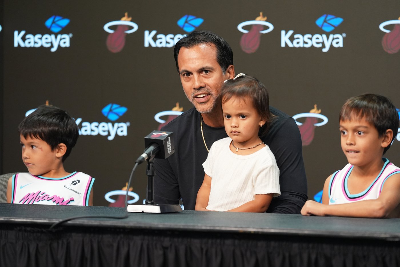 Miami Heat coach Erik Spoelstra grateful for support after fire destroys home | iNFOnews.ca Miami Heat coach Erik Spoelstra grateful for support after fire destroys home | iNFOnews.ca