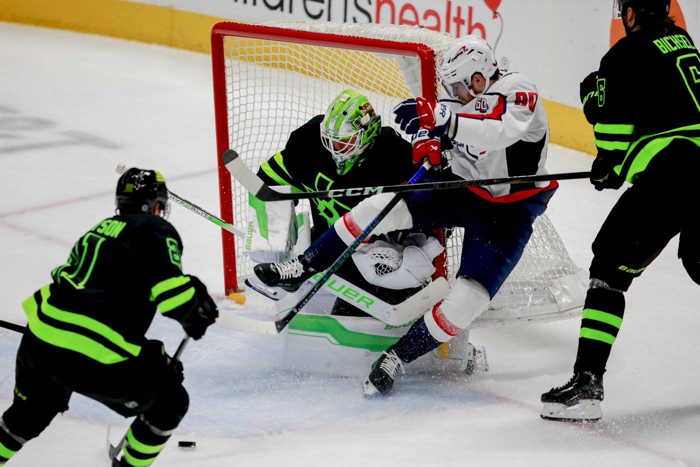 Roope Hintz scores 2, Jake Oettinger has 25 saves as Stars beat surging Capitals 3-1 | iNFOnews.ca Roope Hintz scores 2, Jake Oettinger has 25 saves as Stars beat surging Capitals 3-1 | iNFOnews.ca