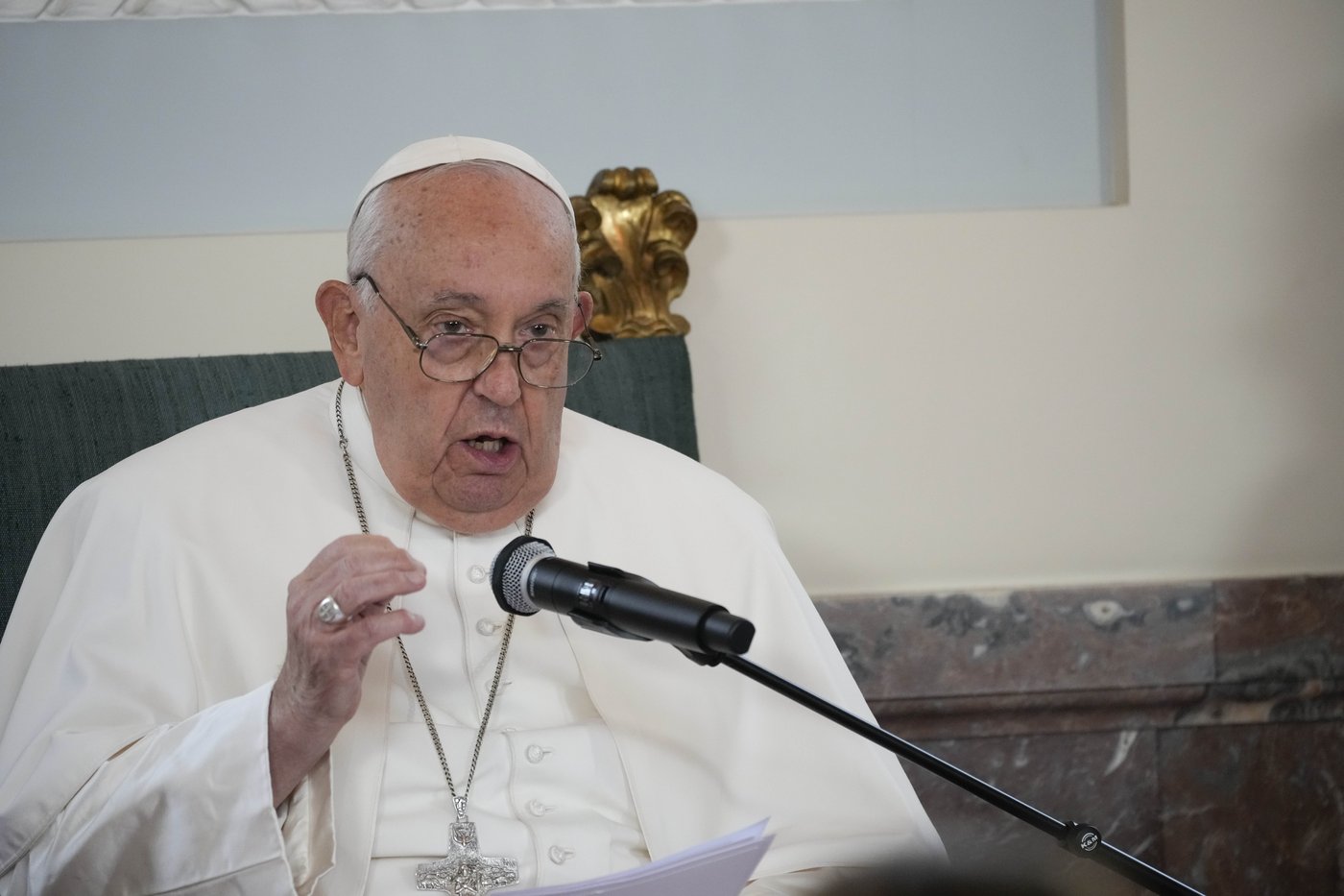 Pope gets an earful from Belgian king and abuse victims over scandals and failures to respond | iNFOnews.ca