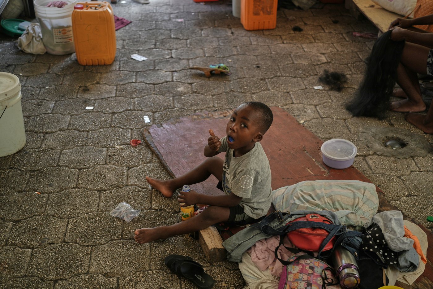 First group of deportees arrives in troubled Haiti after US ends TPS program | iNFOnews.ca