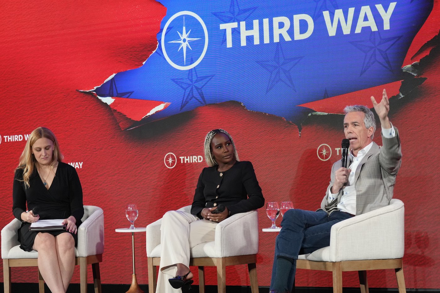 Democratic moderates warn that leaning too far left in midterms sets up presidential loss in 2028 | iNFOnews.ca Democratic moderates warn that leaning too far left in midterms sets up presidential loss in 2028 | iNFOnews.ca