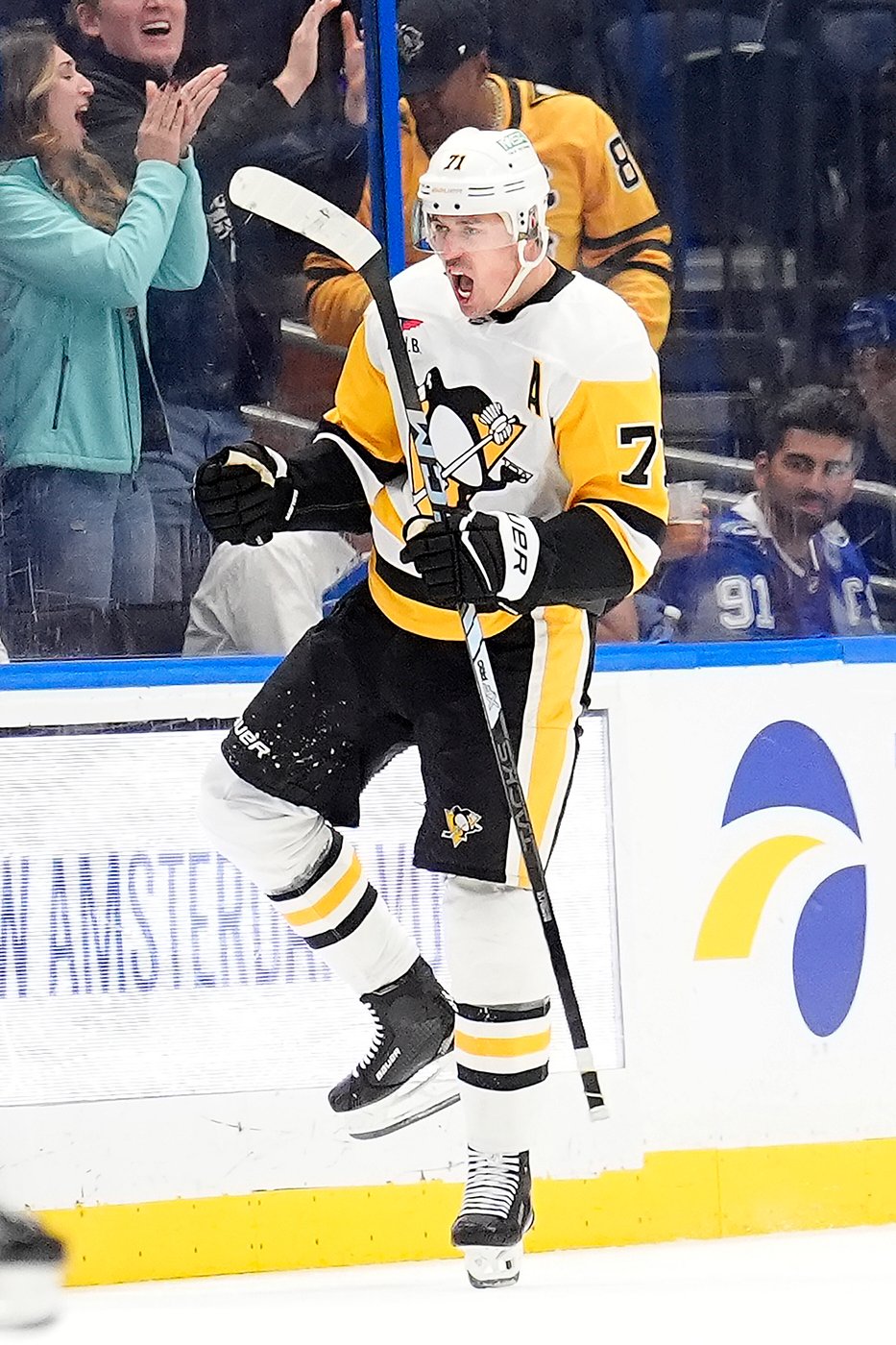 Penguins place star center Evgeni Malkin on injured reserve | iNFOnews.ca