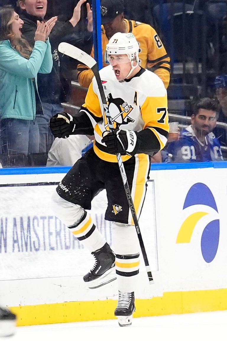 Penguins place star center Evgeni Malkin on injured reserve | iNFOnews.ca