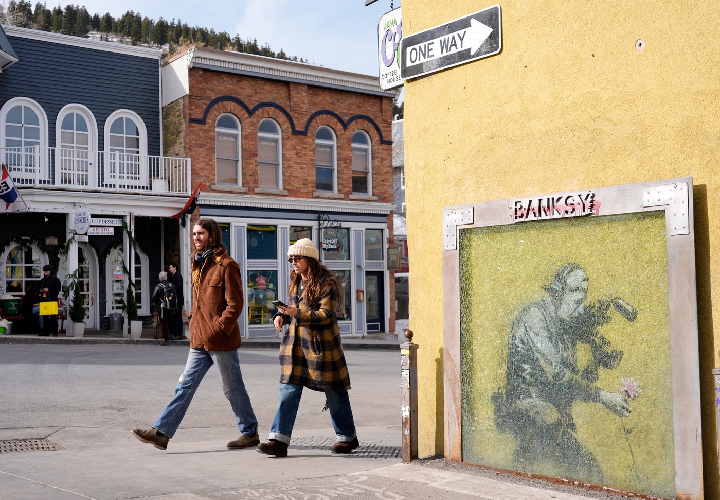 The media may have unmasked Banksy - again. That's angered some art fans but not ruffled dealers | iNFOnews.ca The media may have unmasked Banksy - again. That's angered some art fans but not ruffled dealers | iNFOnews.ca