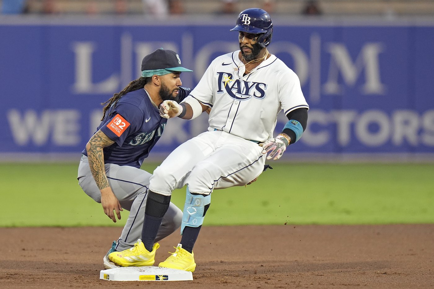 Yandy Diaz has career-best 5-hit game to help Rays compete series sweep of the Mariners | iNFOnews.ca Yandy Diaz has career-best 5-hit game to help Rays compete series sweep of the Mariners | iNFOnews.ca