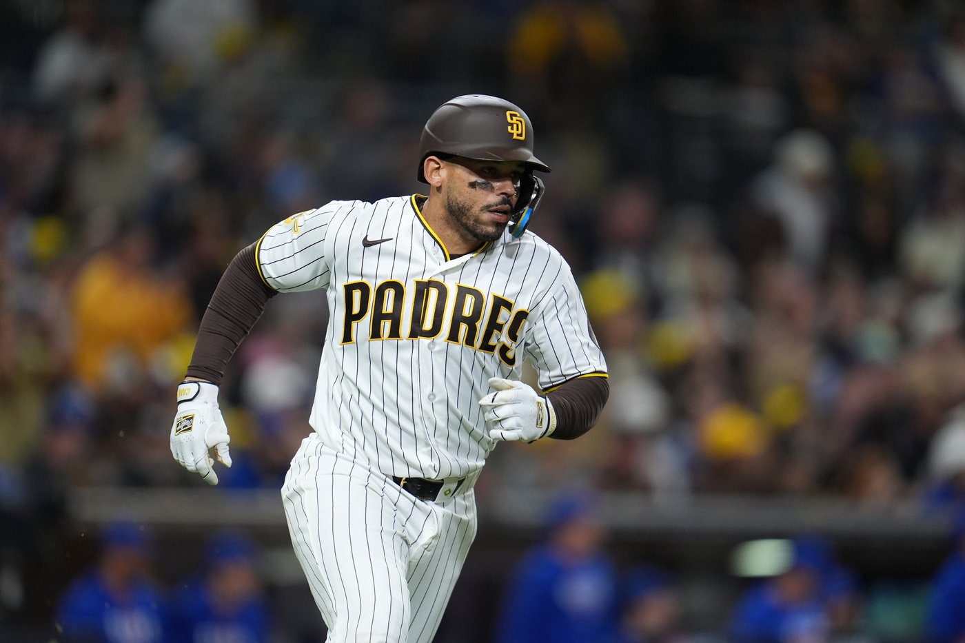Padres' Luis Campusano goes on injured list with broken toe, Rodolfo Durán recalled for MLB debut | iNFOnews.ca
