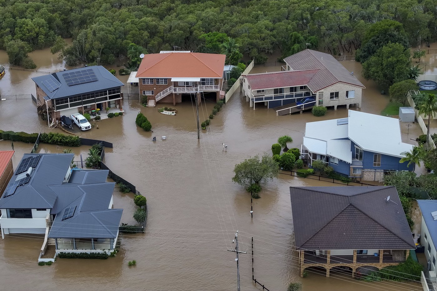 Record floodwaters in eastern Australia leave 3 dead and 1 missing | iNFOnews.ca