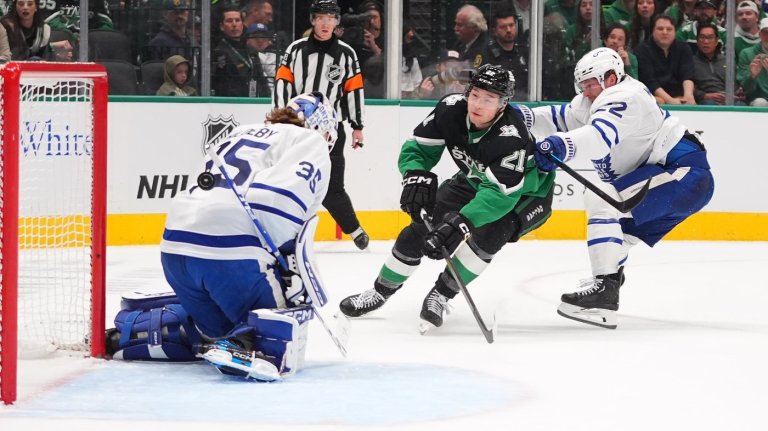 Robertson scores 23rd goal, Oettinger gets 16th win as Stars top Leafs 5-1 | iNFOnews.ca
