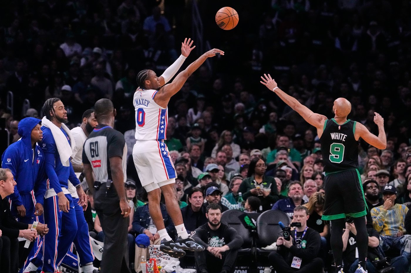 Joel Embiid scores 33 as 76ers beat Celtics 113-97 in Game 5 to keep their season alive | iNFOnews.ca