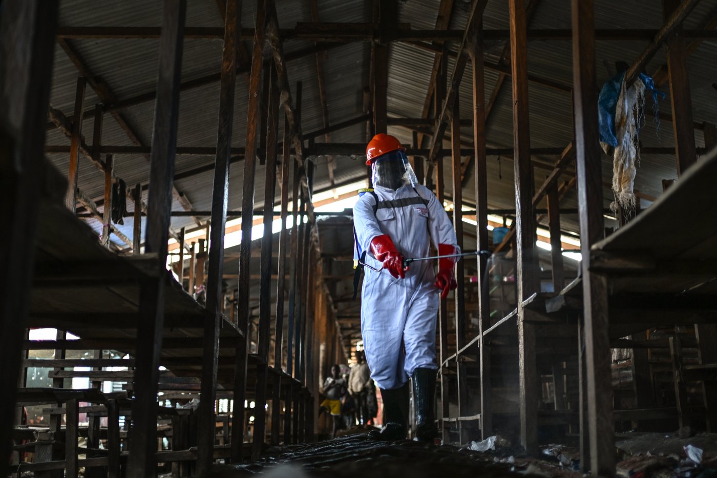 An Ebola treatment tent is set ablaze again in eastern Congo with 18 suspected cases escaping | iNFOnews.ca An Ebola treatment tent is set ablaze again in eastern Congo with 18 suspected cases escaping | iNFOnews.ca