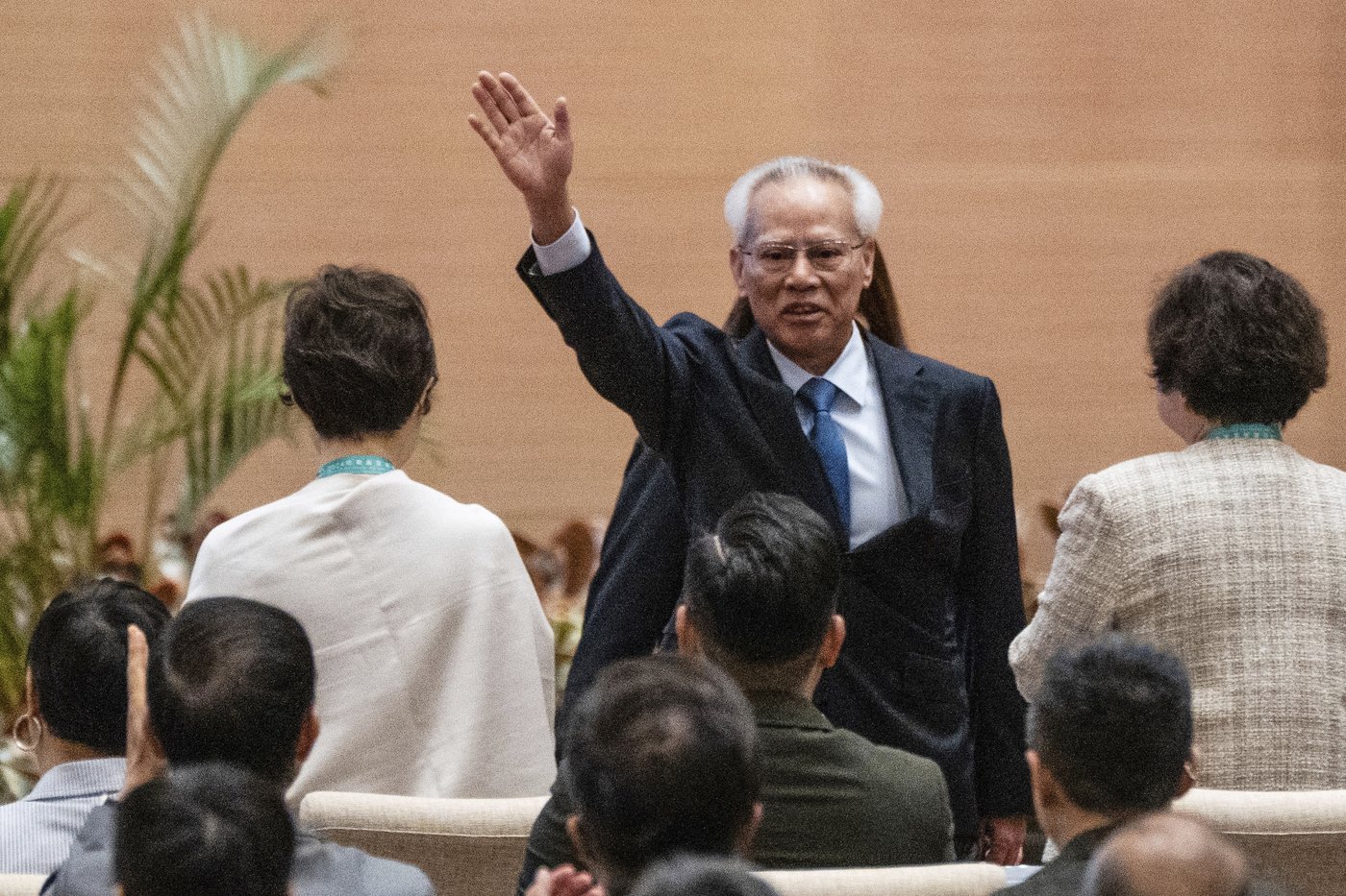Macao's former top judge is elected as the Chinese casino hub's first leader born in mainland China | iNFOnews.ca Macao's former top judge is elected as the Chinese casino hub's first leader born in mainland China | iNFOnews.ca