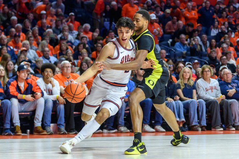 Andrej Stojakovic scores 21 points, No. 11 Illinois beats Oregon 80-54 | iNFOnews.ca