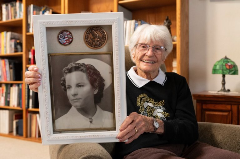 WWII nurses who dodged bullets and saved lives deserve Congressional honor, lawmakers say | iNFOnews.ca