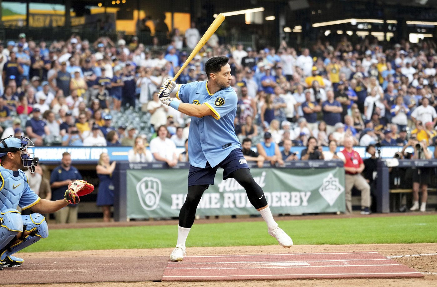 Brewers' successful promotion could result in more alumni home-run derby events | iNFOnews.ca Brewers' successful promotion could result in more alumni home-run derby events | iNFOnews.ca