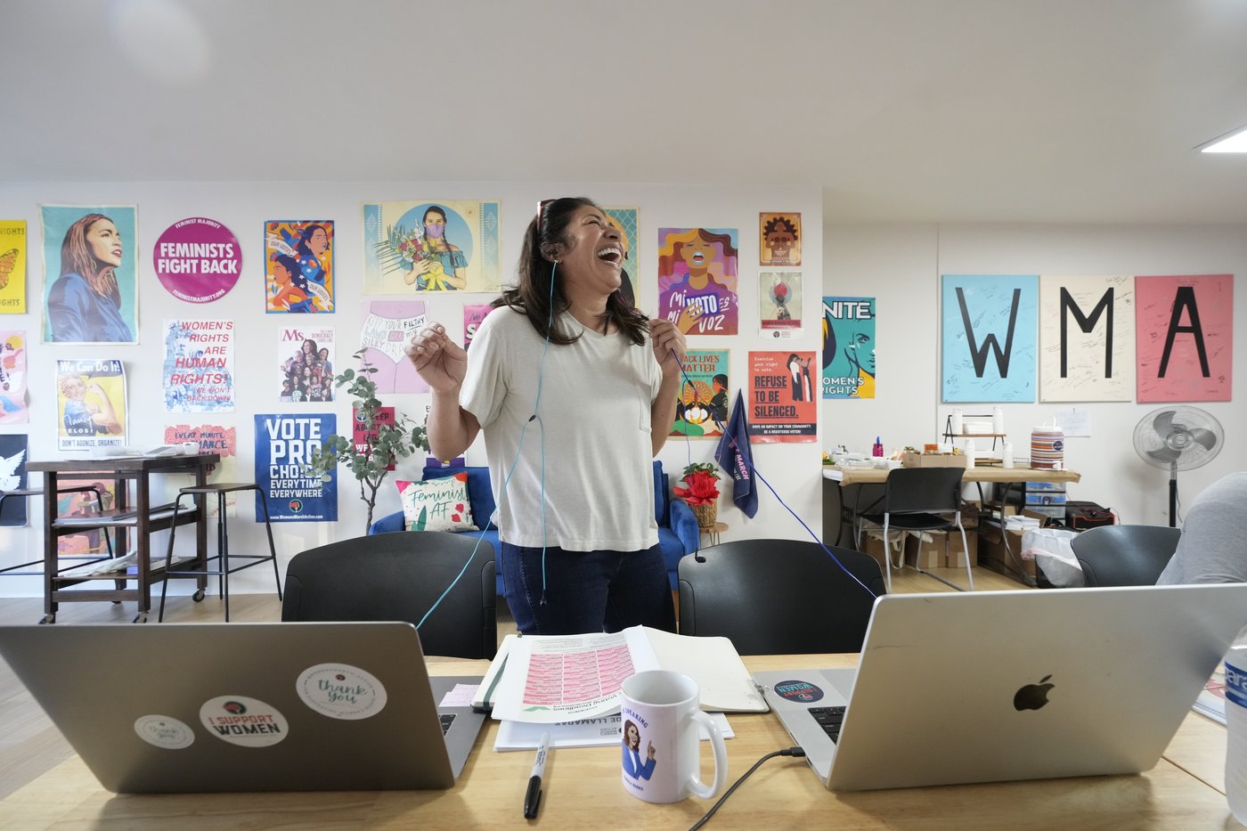 'All I can think about is hotter days.' Voter campaigns target Latinas worried about climate change | iNFOnews.ca