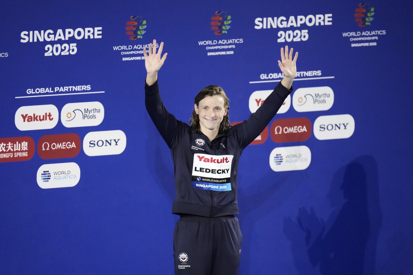 Americans set a relay world record in swim worlds in Singapore and Ledecky wins again | iNFOnews.ca Americans set a relay world record in swim worlds in Singapore and Ledecky wins again | iNFOnews.ca