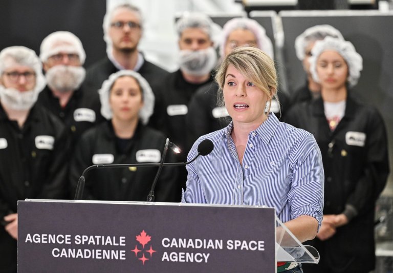 Canada announces $688M contract for RADARSAT replenishment satellite | iNFOnews.ca