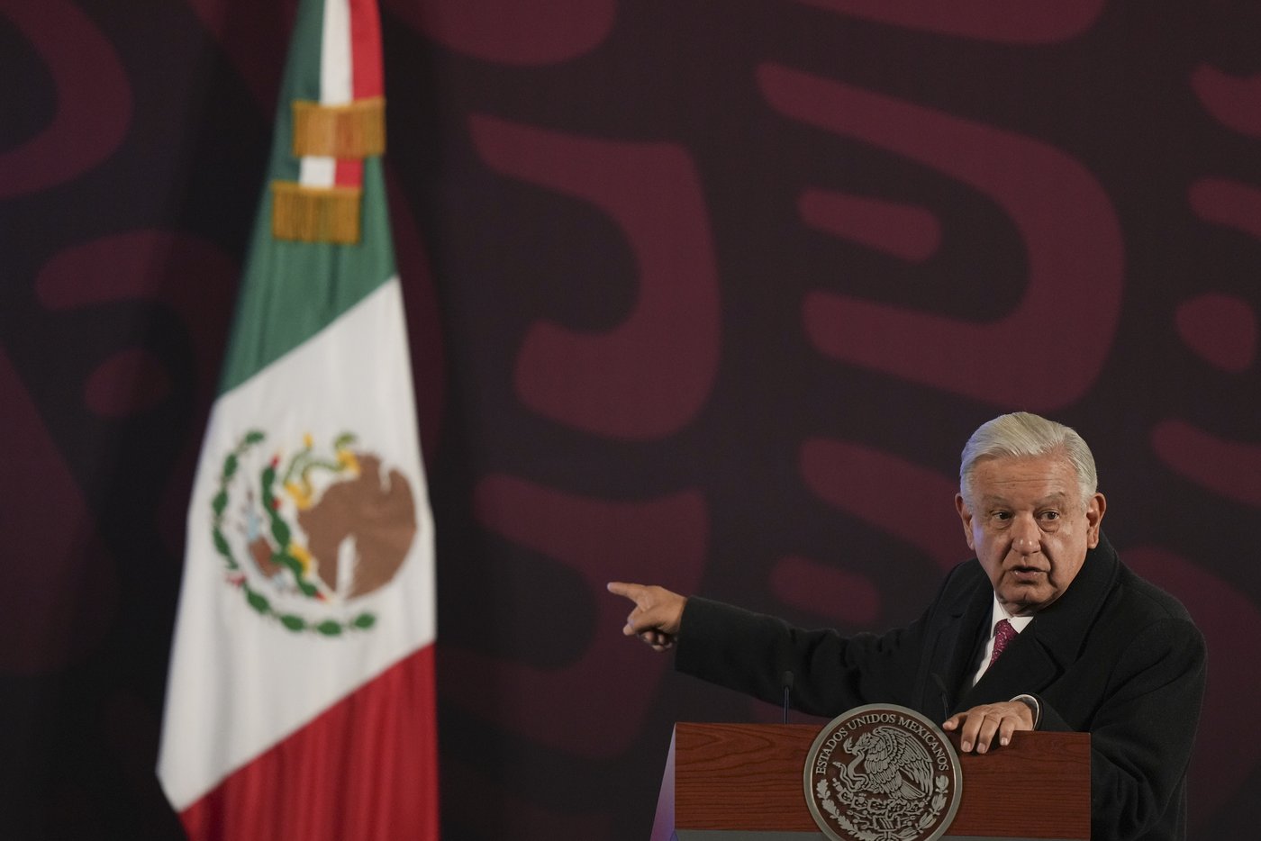 Live music, breakfast and a raffle: Mexico's president makes the most of his final day in office | iNFOnews.ca Live music, breakfast and a raffle: Mexico's president makes the most of his final day in office | iNFOnews.ca