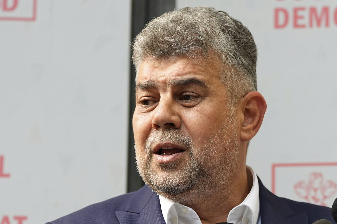 Romanian premier resigns after his coalition's candidate fails to advance in presidential runoff | iNFOnews.ca Romanian premier resigns after his coalition's candidate fails to advance in presidential runoff | iNFOnews.ca