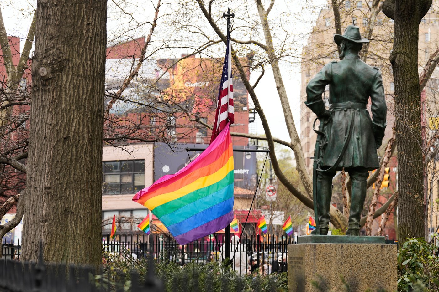 Trump administration agrees to return rainbow Pride flag to New York’s Stonewall monument | iNFOnews.ca Trump administration agrees to return rainbow Pride flag to New York’s Stonewall monument | iNFOnews.ca