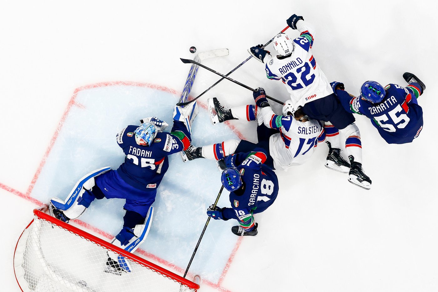 Hungary shuts out Britain at ice hockey worlds, Slovakia tops Slovenia in shootout | iNFOnews.ca