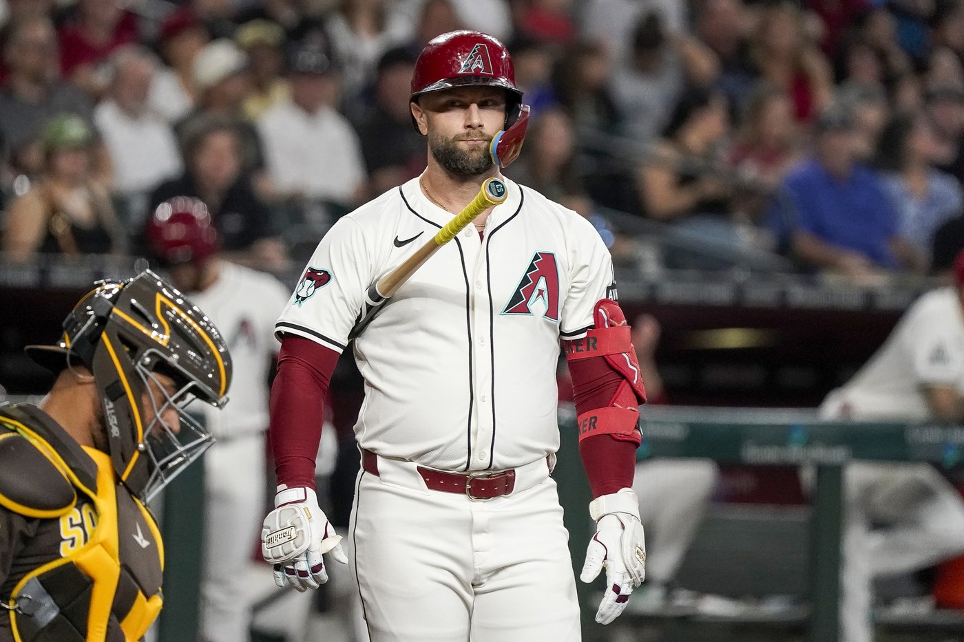 D-backs can only watch on TV as dreams of the playoffs and defending their NL title vanish | iNFOnews.ca D-backs can only watch on TV as dreams of the playoffs and defending their NL title vanish | iNFOnews.ca