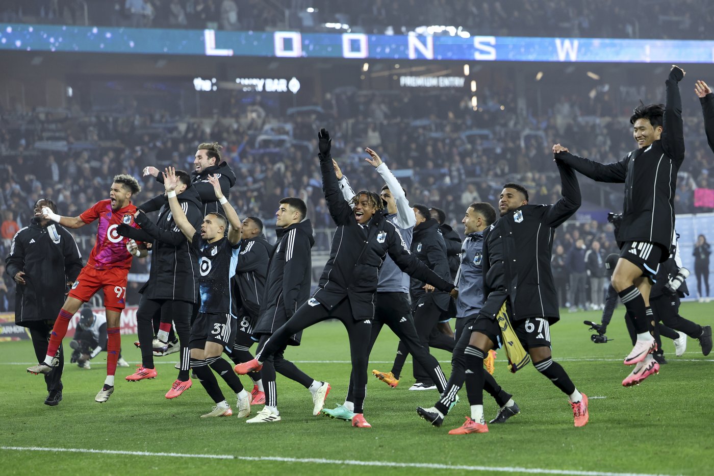 Dayne St. Clair stellar in shootout as Minnesota United completes 1st-round sweep of Real Salt Lake | iNFOnews.ca