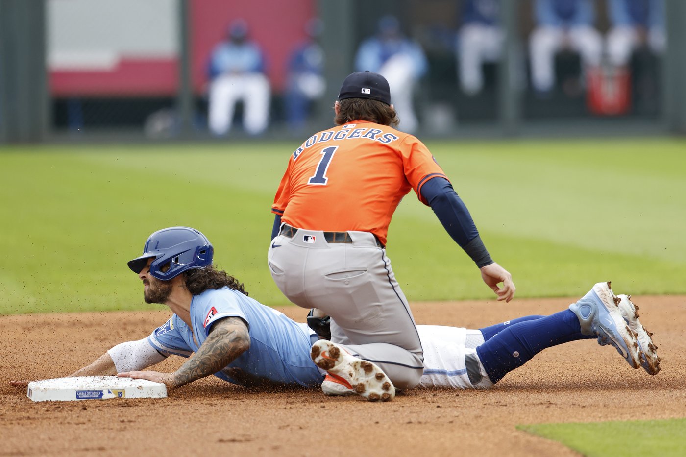 Alvarez’s long home run backs Brown’s solid start in Astros 7-3 win over Royals | iNFOnews.ca