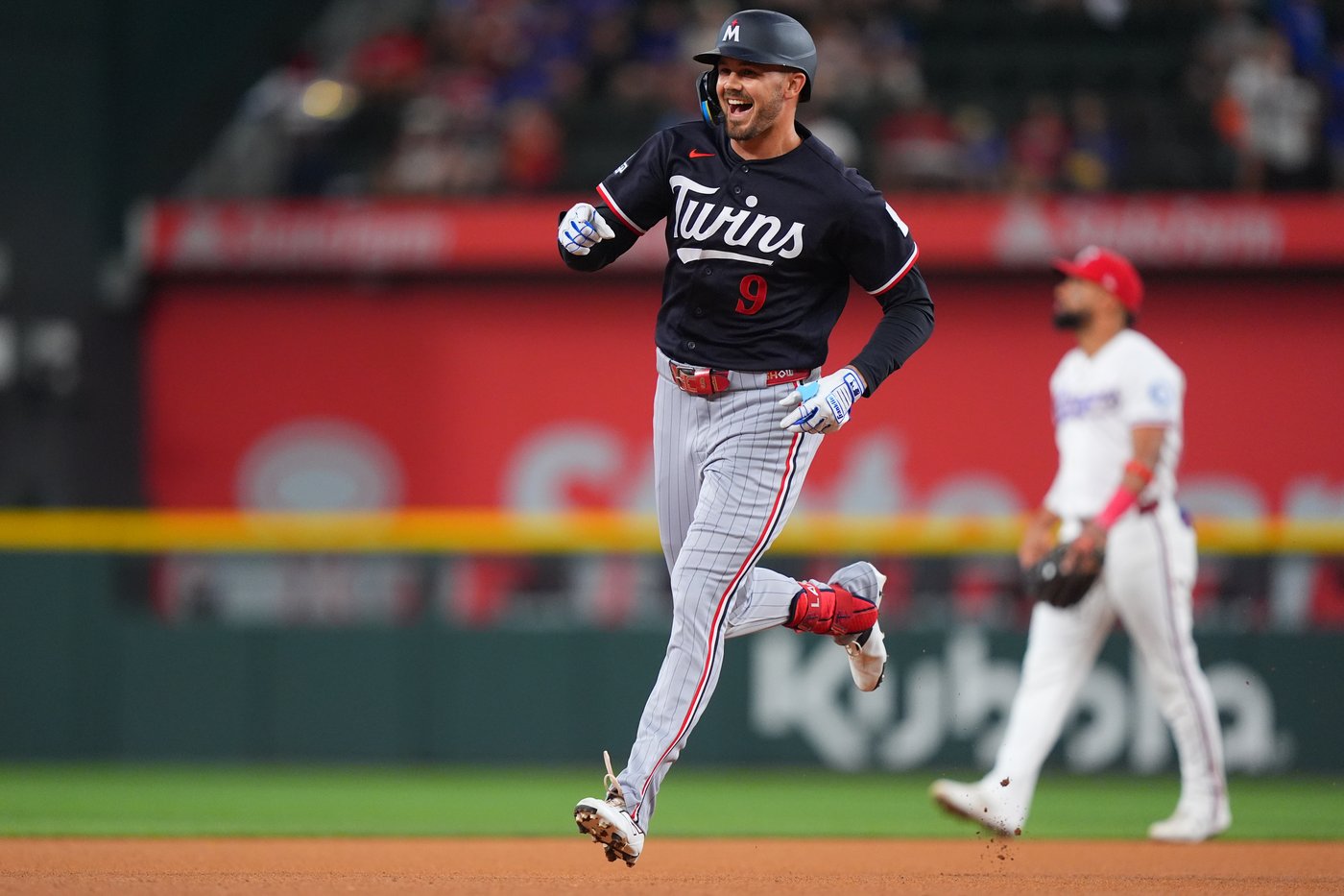 Larnach leads off with homer and Twins go on to 12-2 win to clinch another series in Texas | iNFOnews.ca