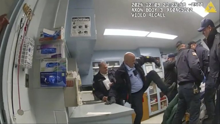Four guards plead guilty in brutal beating death of Black inmate at New York prison | iNFOnews.ca