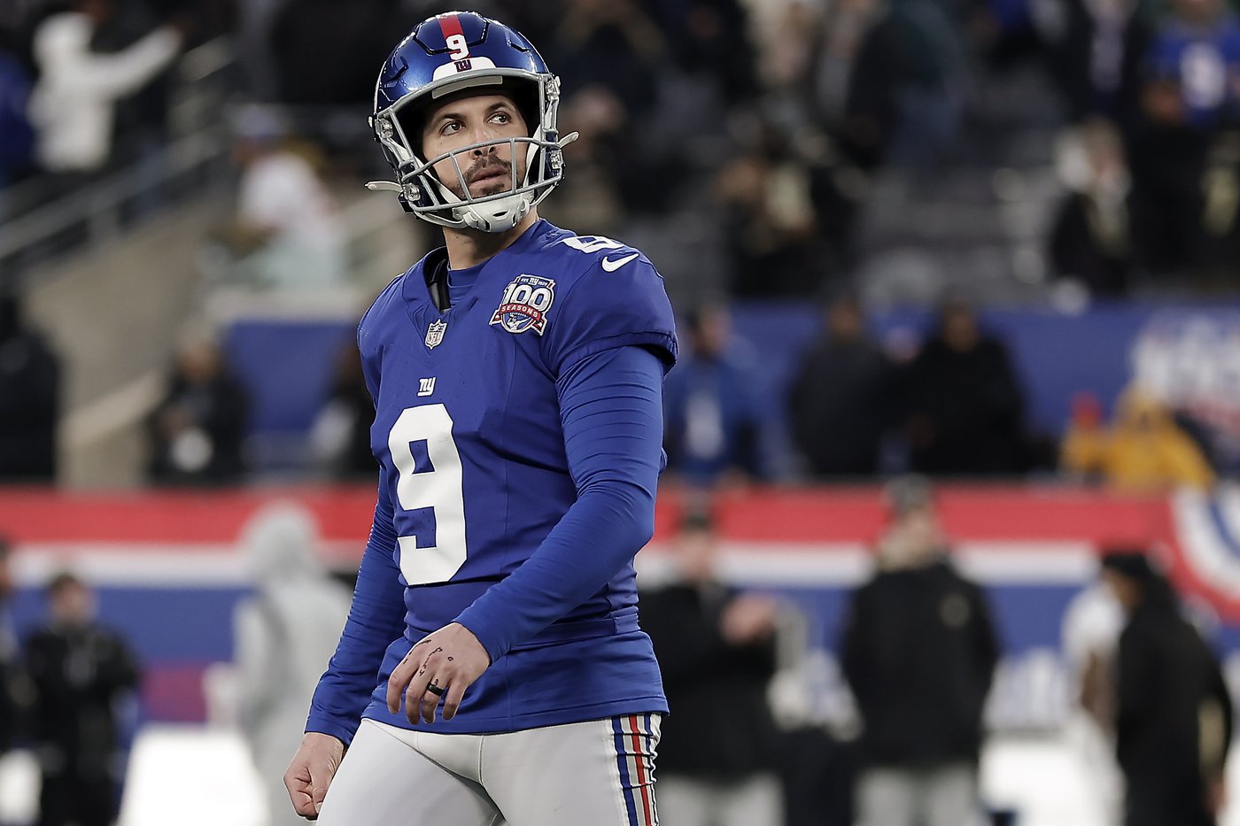 Plane circles MetLife Stadium with message to co-owner John Mara to fix the Giants' 'dumpster fire' | iNFOnews.ca