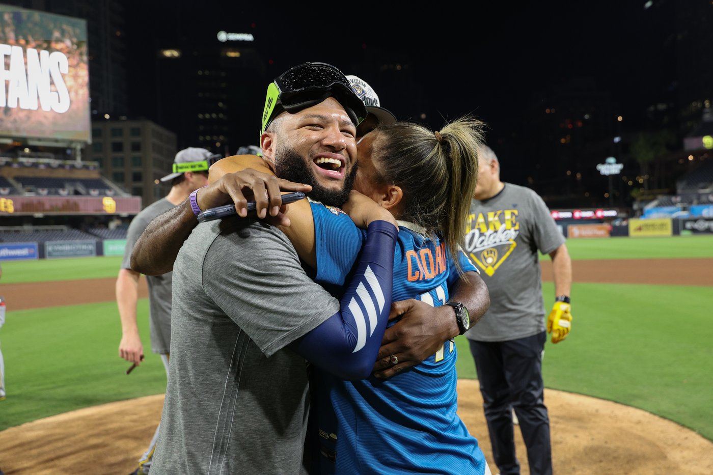 Brewers eliminate Padres with 3-1 win in Game 4, advance to NLCS rematch with Dodgers | iNFOnews.ca