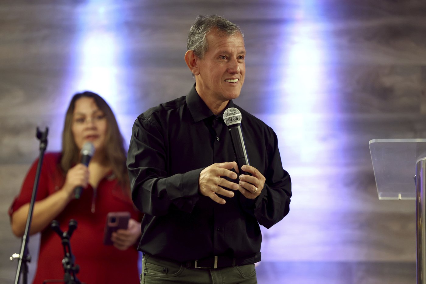 Latino evangelical voters torn between their faith and harsh rhetoric around immigration | iNFOnews.ca Latino evangelical voters torn between their faith and harsh rhetoric around immigration | iNFOnews.ca