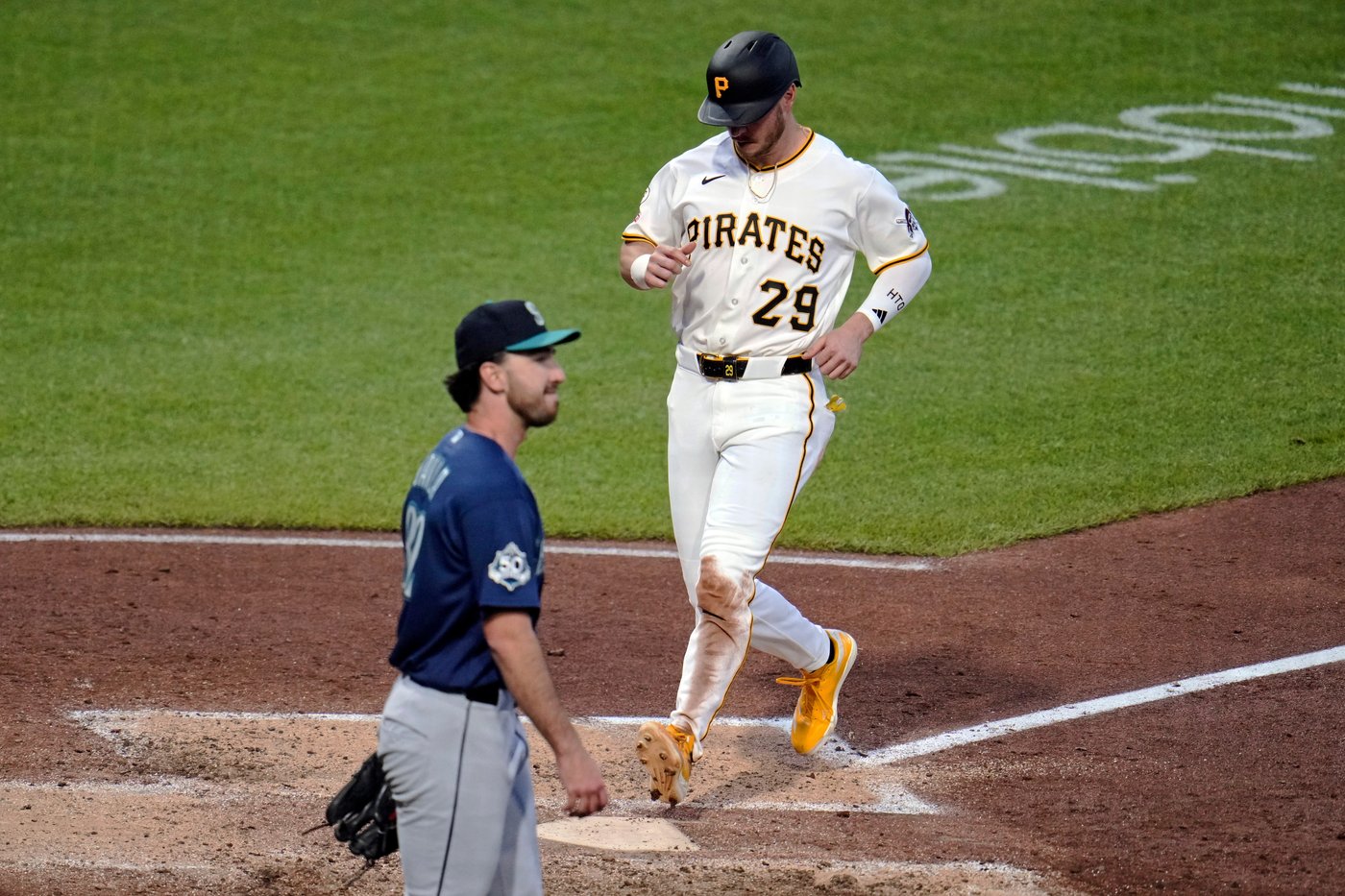 Ashcraft, Rodriguez, O'Hearn help Pirates rout AL West-leading Mariners 11-1 | iNFOnews.ca Ashcraft, Rodriguez, O'Hearn help Pirates rout AL West-leading Mariners 11-1 | iNFOnews.ca