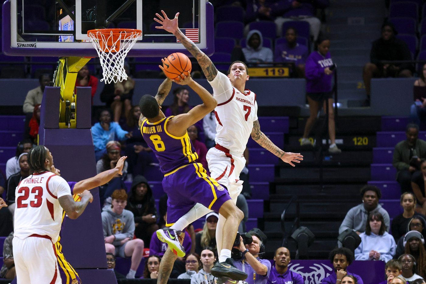 Acuff's 14th 20-point game this season leads No. 21 Arkansas to 91-62 victory over struggling LSU | iNFOnews.ca Acuff's 14th 20-point game this season leads No. 21 Arkansas to 91-62 victory over struggling LSU | iNFOnews.ca