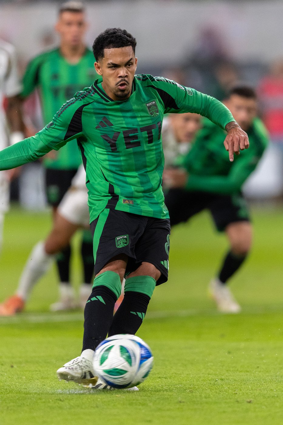 Bounga scores 2 goals, LAFC beats Austin 4-1, advances to Western Conference semis | iNFOnews.ca Bounga scores 2 goals, LAFC beats Austin 4-1, advances to Western Conference semis | iNFOnews.ca