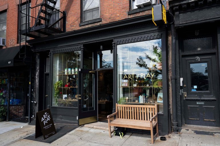 Kelly Clarkson and a Brooklyn store clashed on social media. Behind it, power dynamics loomed | iNFOnews.ca