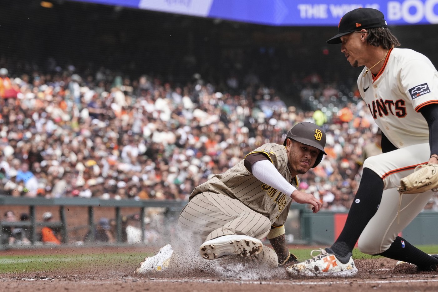Resurgent Padres atop NL West ahead of 3-game series at rival Dodgers beginning Friday night | iNFOnews.ca