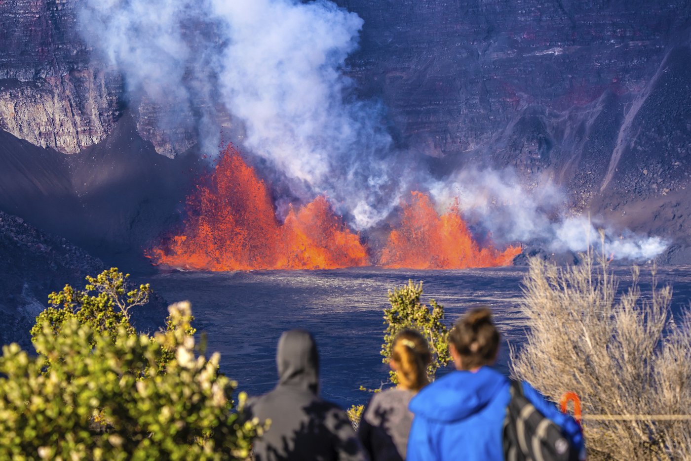 Stunning photos show lava erupting from Hawaii's Kilauea volcano | iNFOnews.ca Stunning photos show lava erupting from Hawaii's Kilauea volcano | iNFOnews.ca
