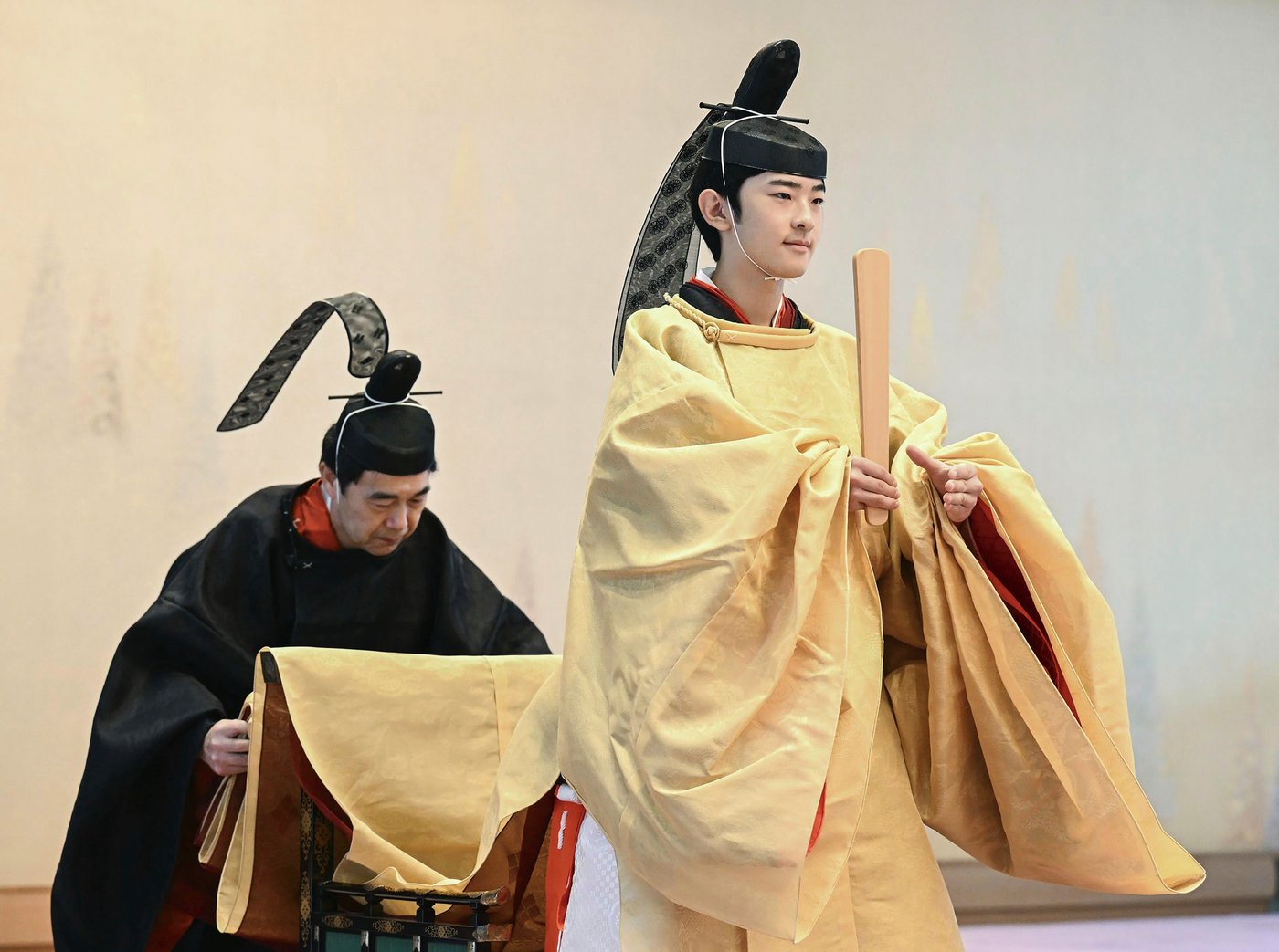 Japan enshrines male-only succession for the shrinking imperial family | iNFOnews.ca Japan enshrines male-only succession for the shrinking imperial family | iNFOnews.ca