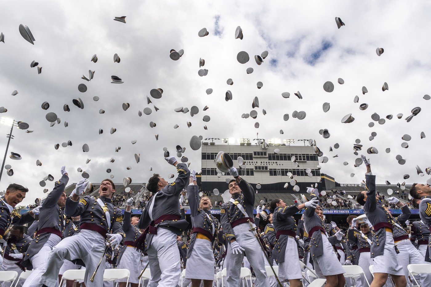Trump's speech to West Point graduates mixes praise, politics and grievances | iNFOnews.ca