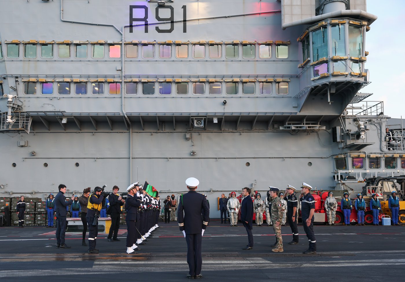 France takes 'appropriate measures' after sailor's jogging app exposes aircraft carrier's location | iNFOnews.ca France takes 'appropriate measures' after sailor's jogging app exposes aircraft carrier's location | iNFOnews.ca
