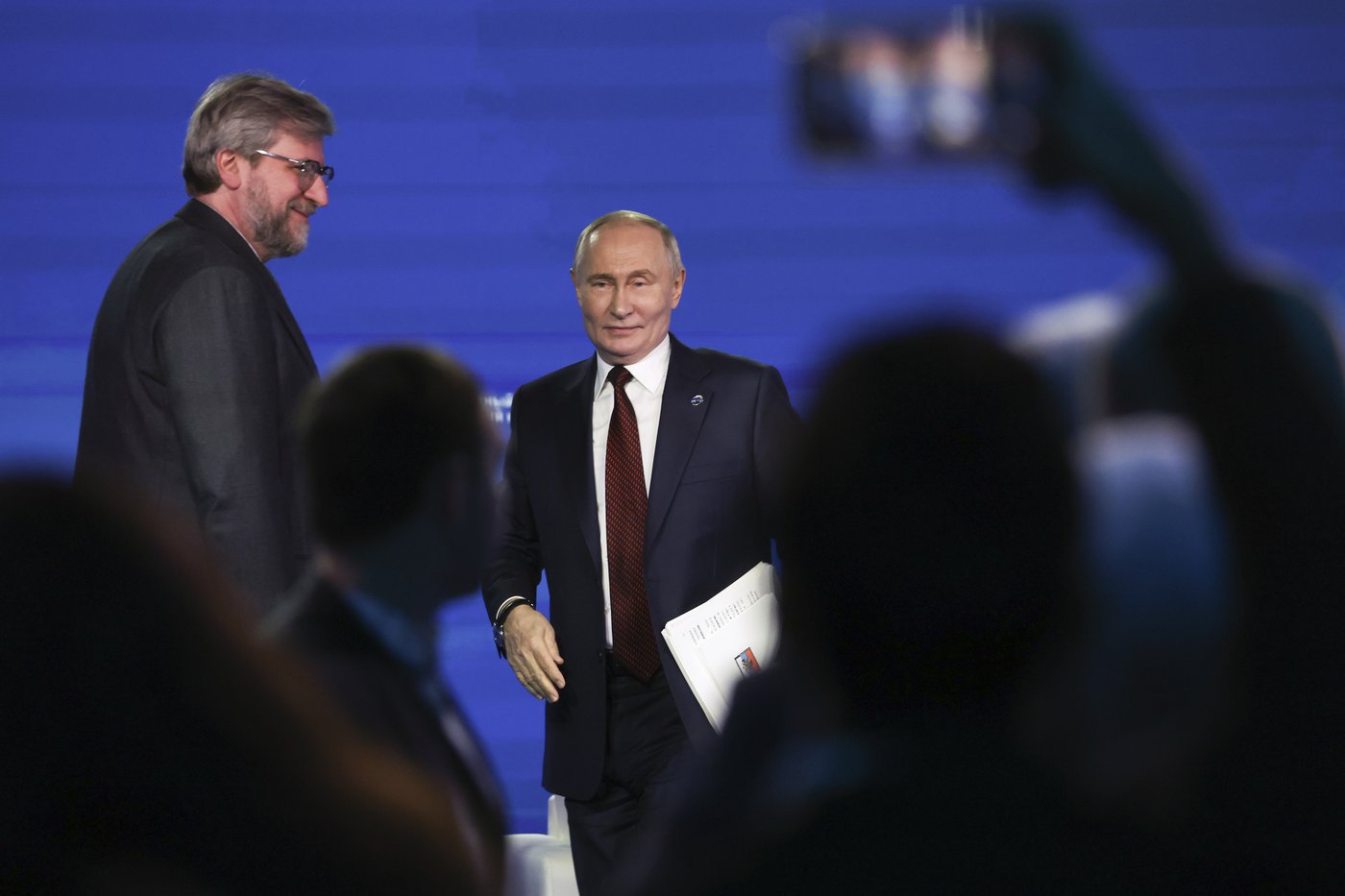 Kremlin rejects reports of a conversation last week between Putin and Trump | iNFOnews.ca
